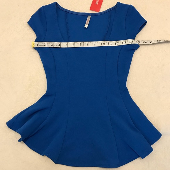 Blue form flattering blouse - Picture 5 of 8